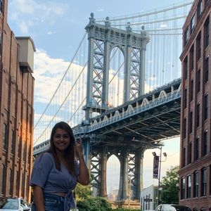 Meet your Posher, Claudia